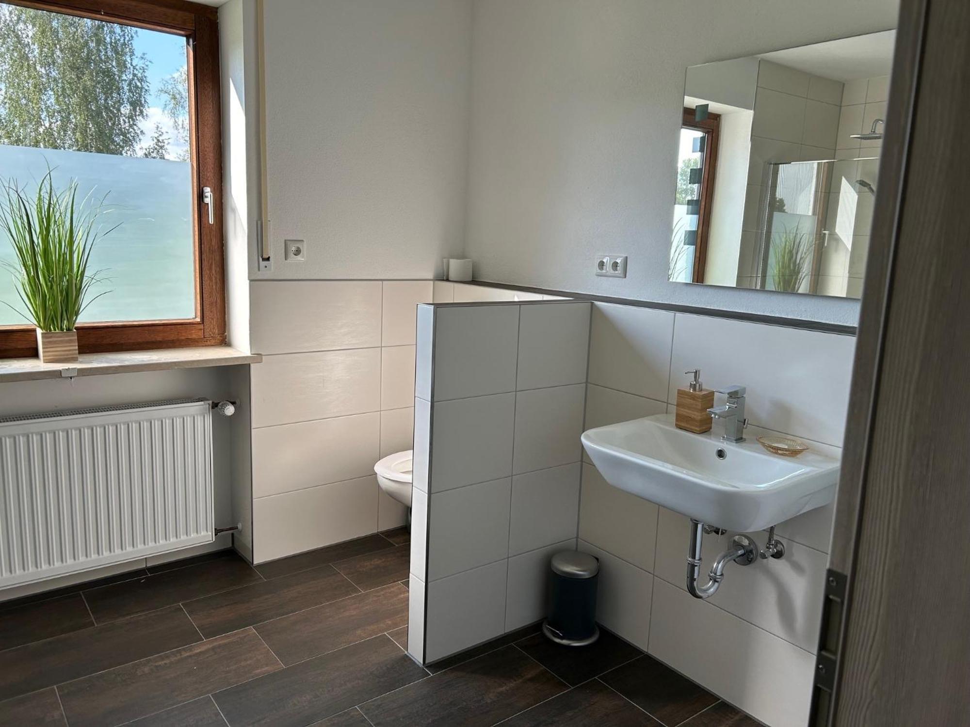 Ruhige Ferienwohnung Mit Terrasse Fuer 2 Personen Фоэнштраус Экстерьер фото